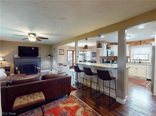 2414 Lakeside Avenue NW, Canton, OH 44708