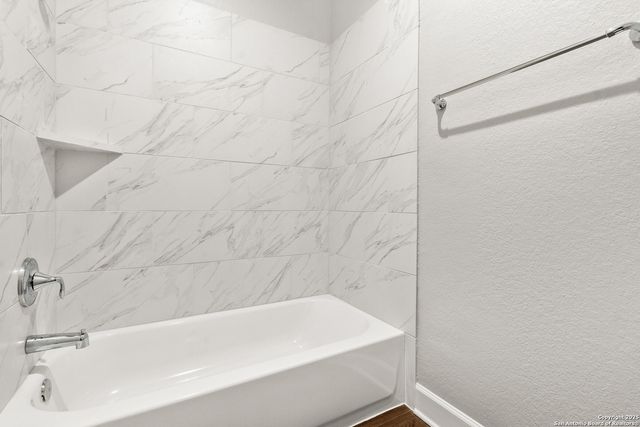 142 Secretariat, Castroville, TX 78009