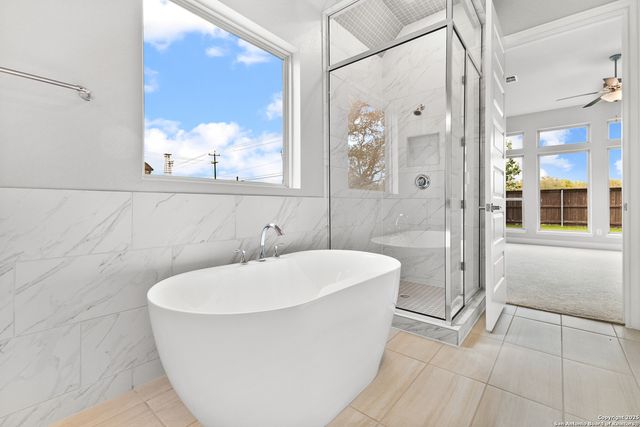 142 Secretariat, Castroville, TX 78009