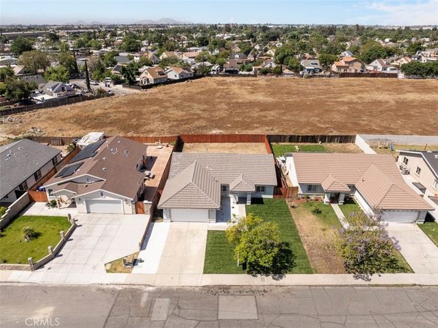 2864 Colima, San Bernardino, CA 92407