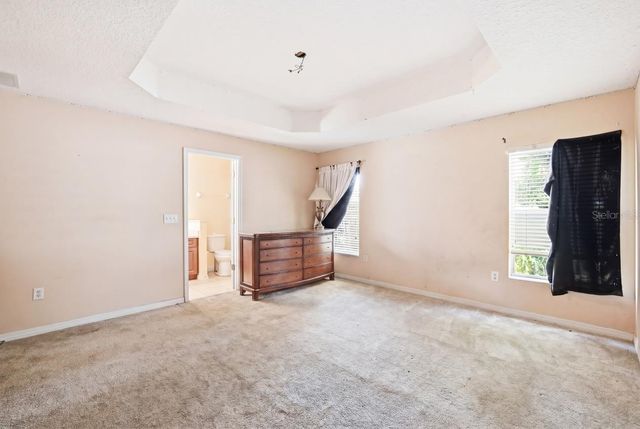 3005 W CHESTNUT STREET, Tampa, FL 33607