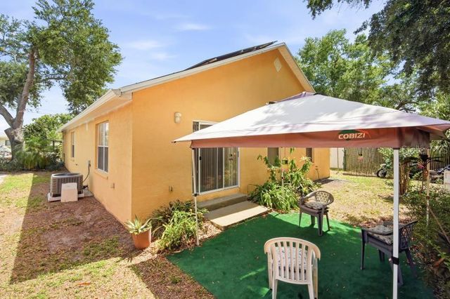 3005 W CHESTNUT STREET, Tampa, FL 33607