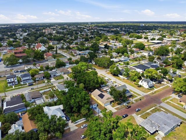 3005 W CHESTNUT STREET, Tampa, FL 33607
