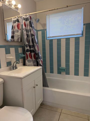 520 W Blue Heron Boulevard 1, Riviera Beach, FL 33404