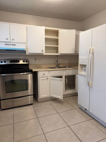 520 W Blue Heron Boulevard 1, Riviera Beach, FL 33404