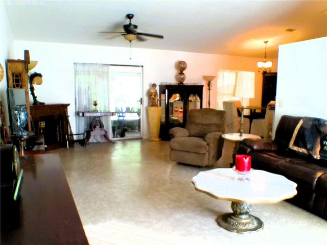 10 SEQUOIA DRIVE TRACE, Ocklawaha, FL 32179