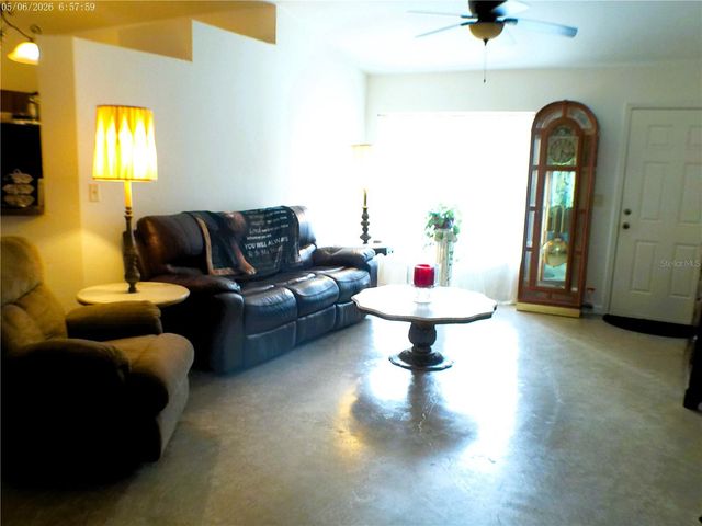 10 SEQUOIA DRIVE TRACE, Ocklawaha, FL 32179