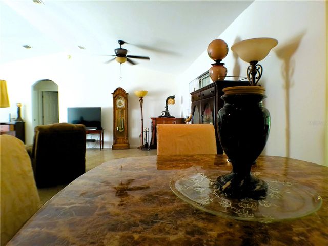 10 SEQUOIA DRIVE TRACE, Ocklawaha, FL 32179