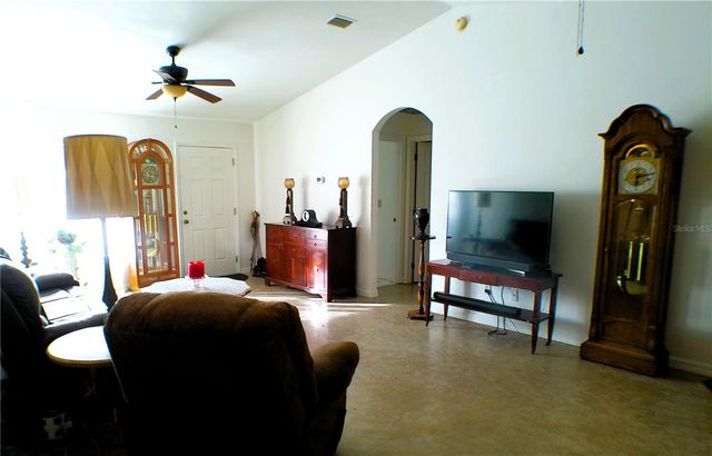 10 SEQUOIA DRIVE TRACE, Ocklawaha, FL 32179