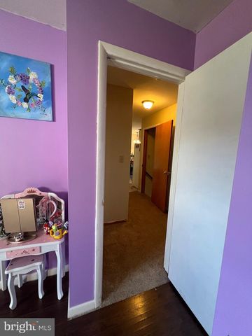 1567 MARY LOU RETTON DR, Fairmont, WV 26554