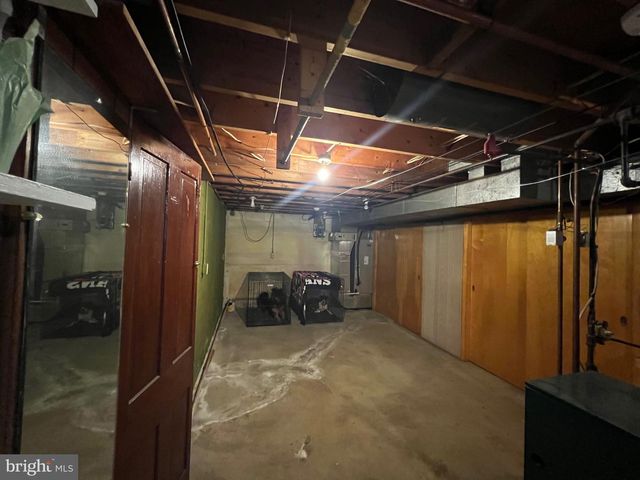 1567 MARY LOU RETTON DR, Fairmont, WV 26554