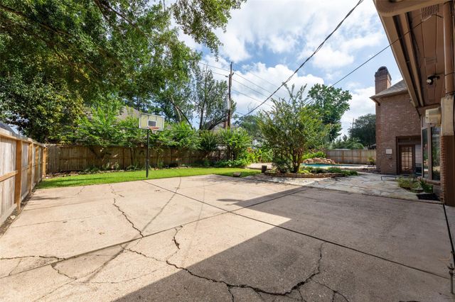 9714 Godstone Lane, Spring, TX 77379