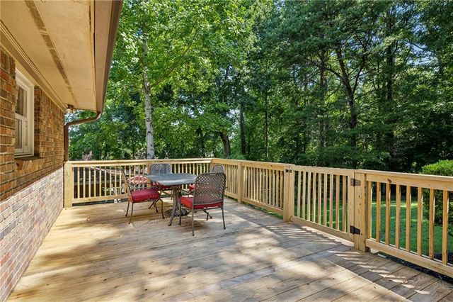 2624 Cove NE Circle, Brookhaven, GA 30319