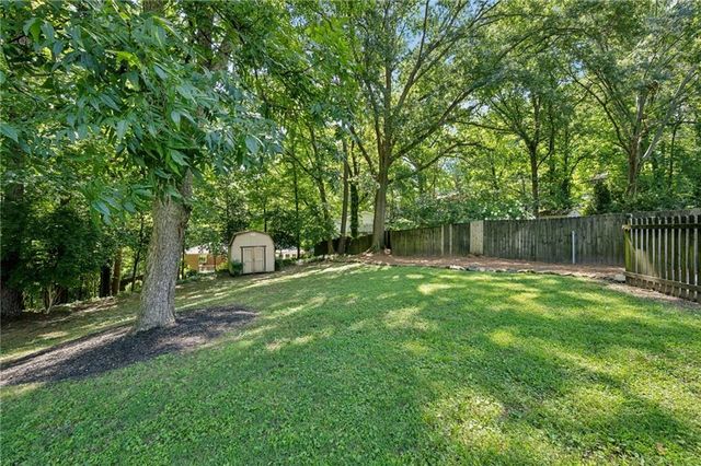 2624 Cove NE Circle, Brookhaven, GA 30319
