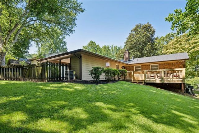 2624 Cove NE Circle, Brookhaven, GA 30319