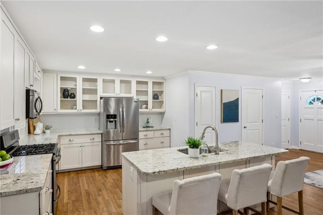 2624 Cove NE Circle, Brookhaven, GA 30319