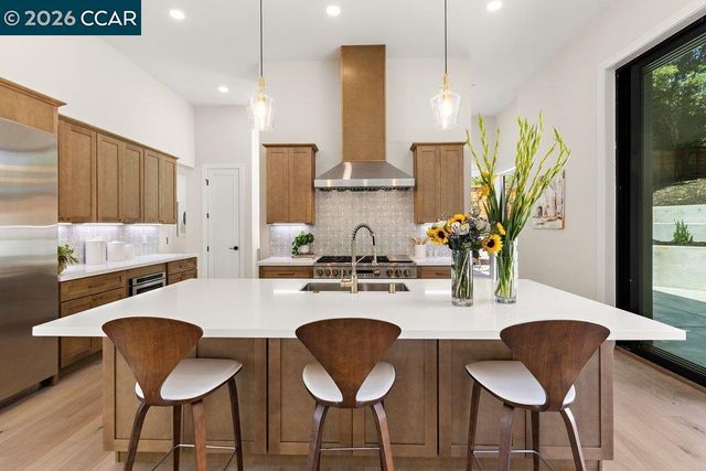 4006 Natasha Dr, Lafayette, CA 94549