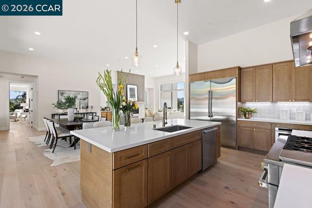 4006 Natasha Dr, Lafayette, CA 94549