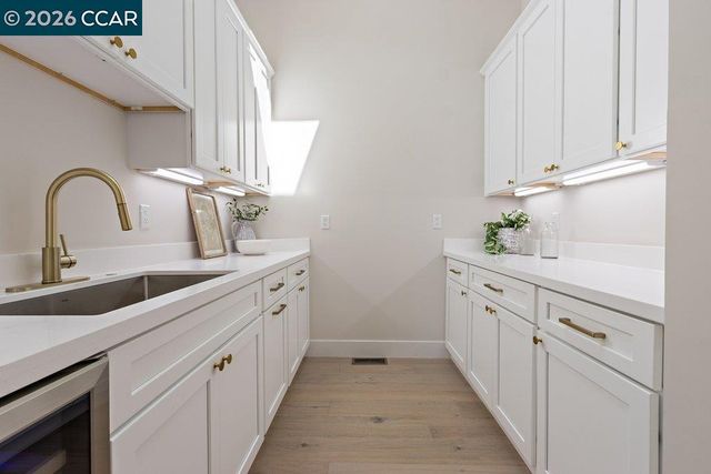 4006 Natasha Dr, Lafayette, CA 94549