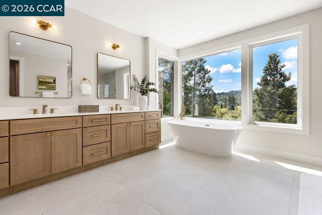 4006 Natasha Dr, Lafayette, CA 94549