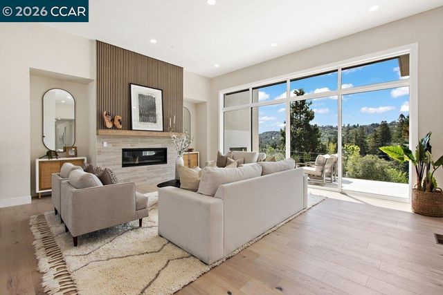 4006 Natasha Dr, Lafayette, CA 94549