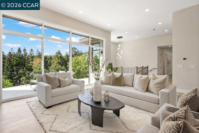 4006 Natasha Dr, Lafayette, CA 94549