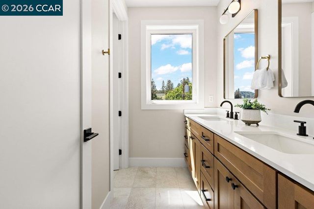 4006 Natasha Dr, Lafayette, CA 94549