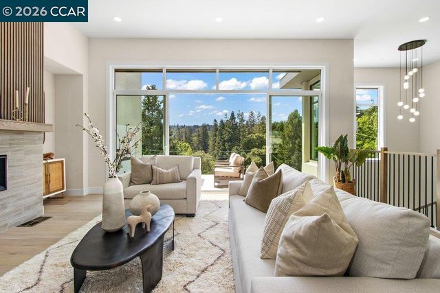 4006 Natasha Dr, Lafayette, CA 94549