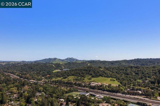 4006 Natasha Dr, Lafayette, CA 94549