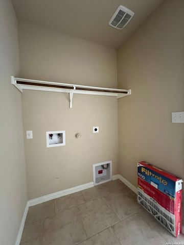 216 CAMPFIRE WAY, Cibolo, TX 78108