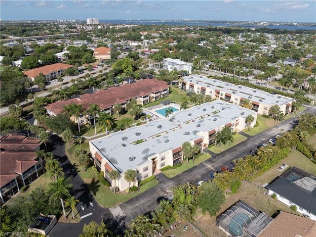 12501 McGregor BLVD 11, Fort Myers, FL 33919