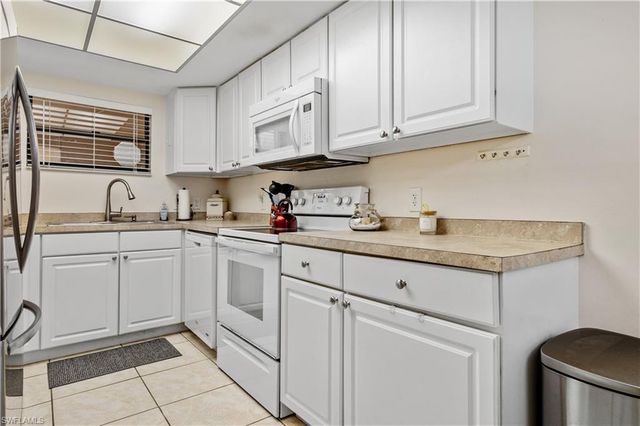12501 McGregor BLVD 11, Fort Myers, FL 33919