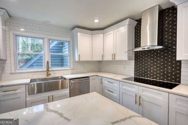 4205 Aberdeen Pass NE, Roswell, GA 30075