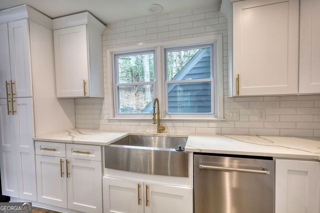 4205 Aberdeen Pass NE, Roswell, GA 30075