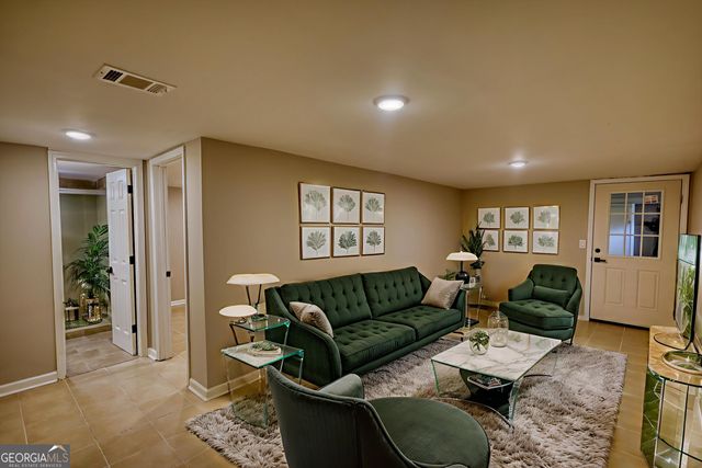 4205 Aberdeen Pass NE, Roswell, GA 30075