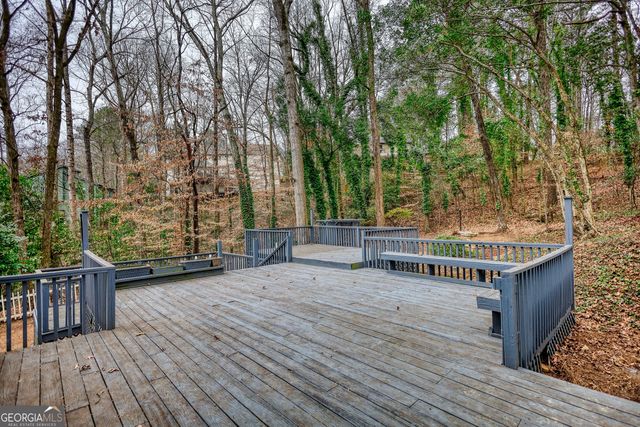 4205 Aberdeen Pass NE, Roswell, GA 30075