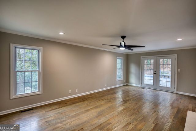 4205 Aberdeen Pass NE, Roswell, GA 30075