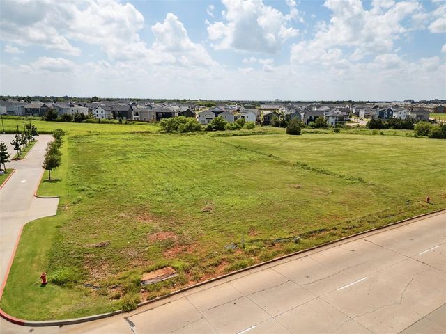 13109 Highland Park Boulevard, Oklahoma City, OK 73120