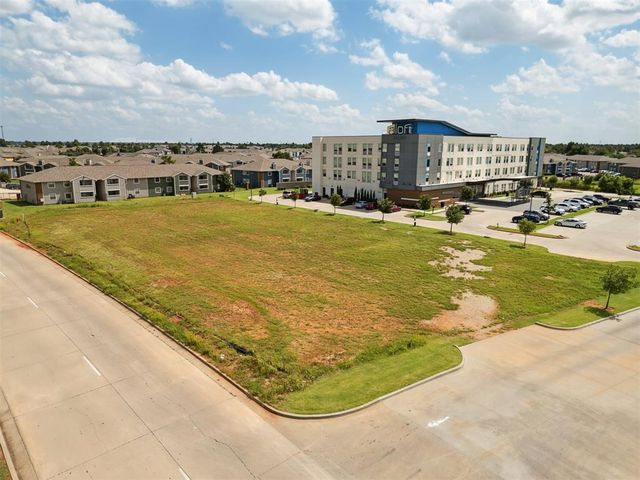 13109 Highland Park Boulevard, Oklahoma City, OK 73120