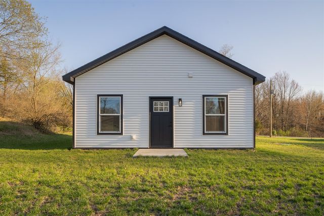 2084 W Fenwick Road, Fenwick, MI 48834