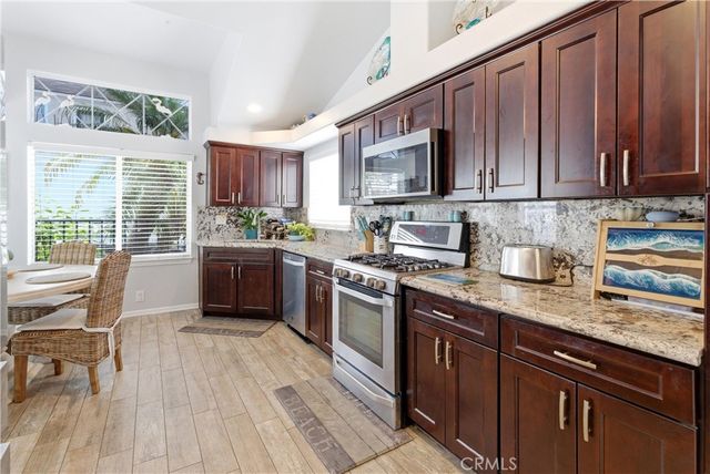 700 Lido Park Drive 14, Newport Beach, CA 92663