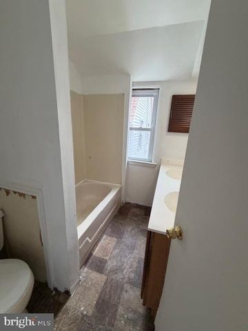 1 THIRD AVE, Claymont, DE 19703