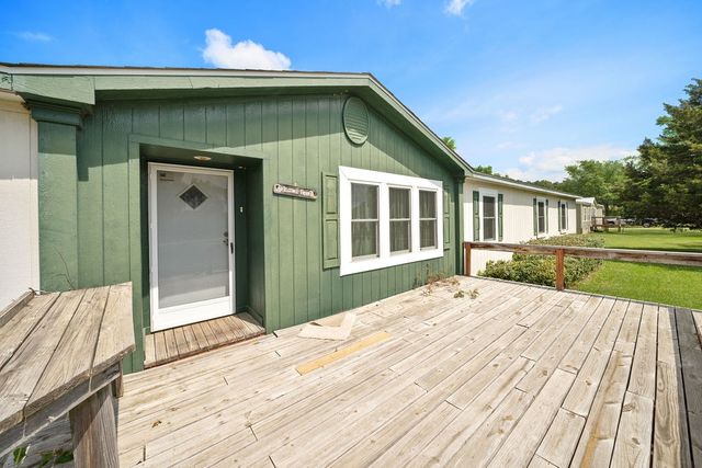 21133 Joe Paul Lane, Chandler, TX 75758