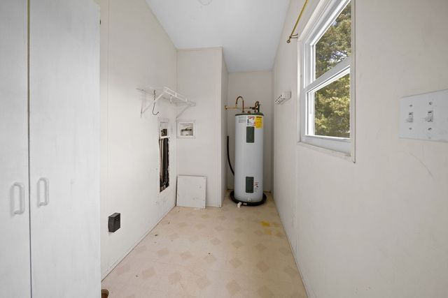 21133 Joe Paul Lane, Chandler, TX 75758