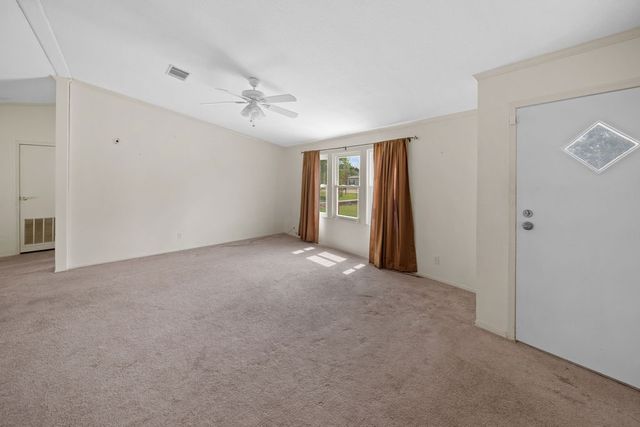 21133 Joe Paul Lane, Chandler, TX 75758