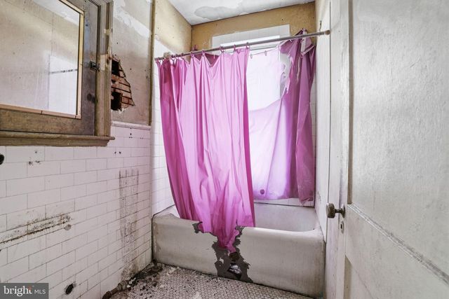 1940 W VENANGO ST, Philadelphia, PA 19140