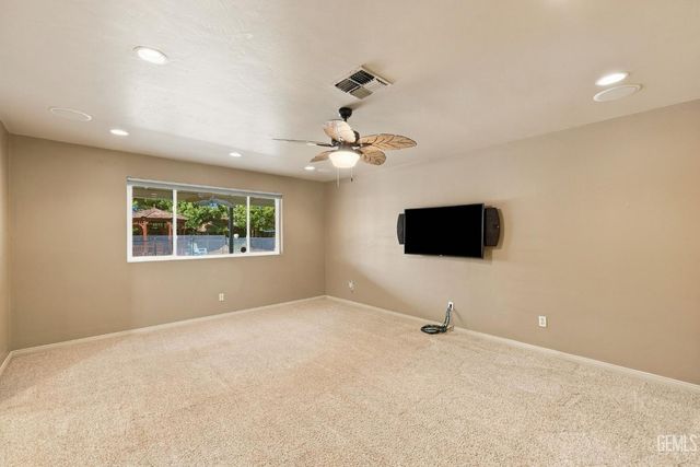 10718 Dee Dee Avenue, Bakersfield, CA 93312