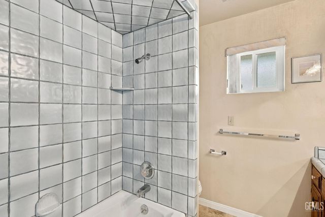 10718 Dee Dee Avenue, Bakersfield, CA 93312