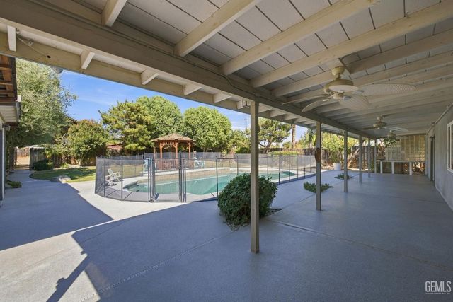 10718 Dee Dee Avenue, Bakersfield, CA 93312