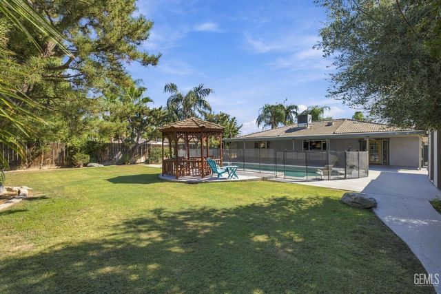 10718 Dee Dee Avenue, Bakersfield, CA 93312